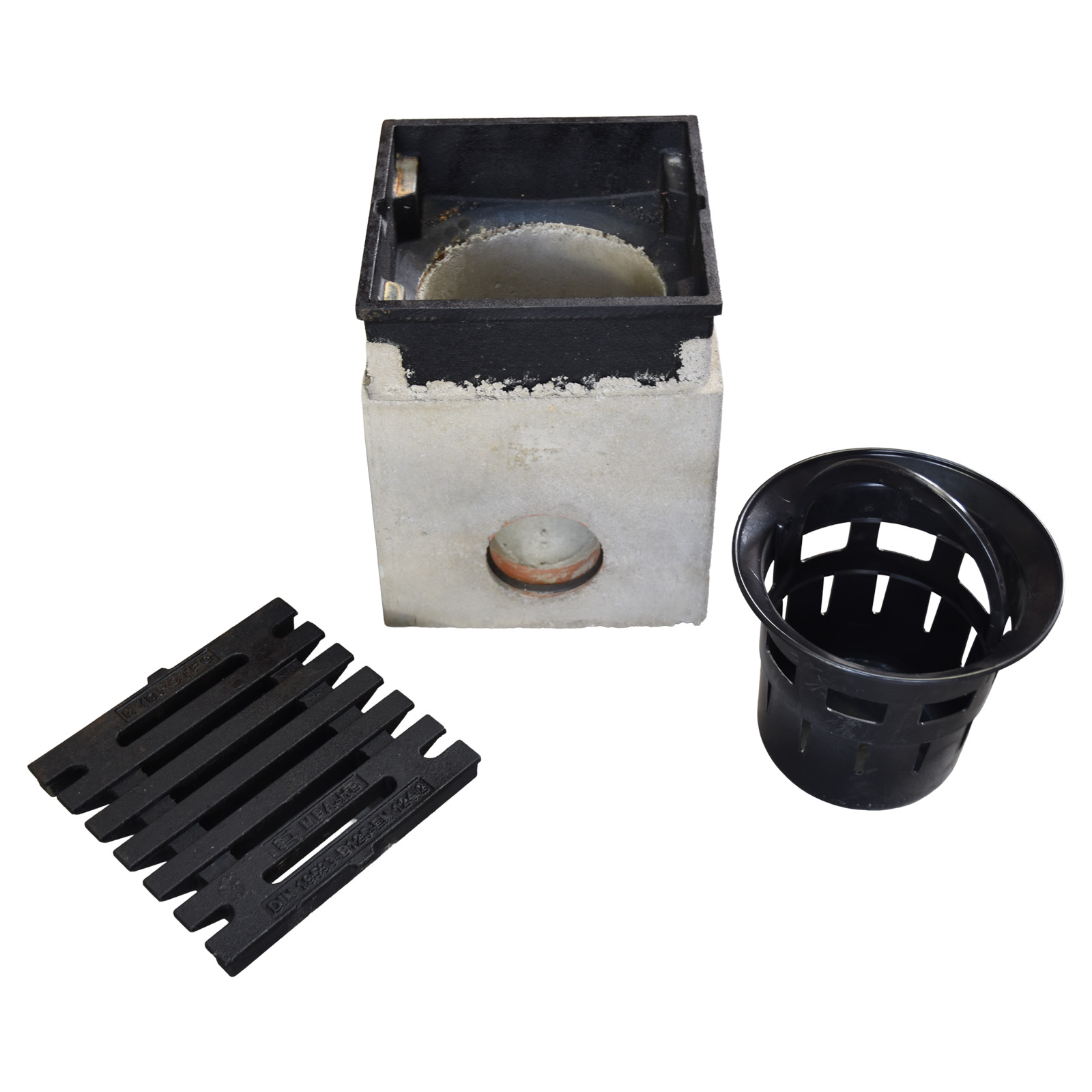 Hofsinkkasten B125 DN100 300x300 Pult Guss